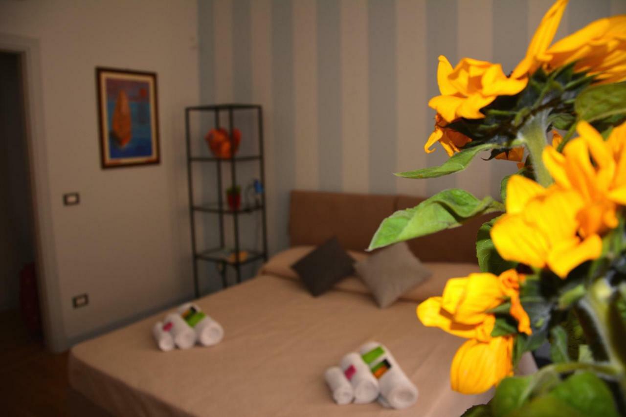 Luci Della Citta Palazzo San Matteo Apartment ปาแลร์โม ภายนอก รูปภาพ
